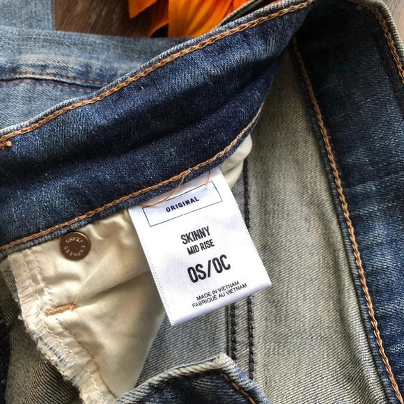 🦋B2G1🦋EXPRESS Mid•Rise Skinny Jeans 0 Short - Picture 7 of 8